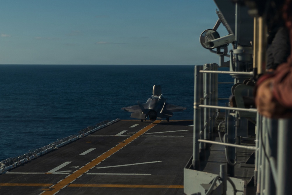 11th MEU Marines, Sailors Conduct F-35B Deck Landing Qualifications