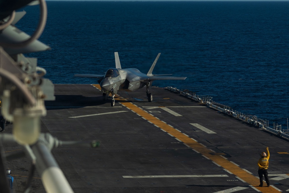 11th MEU Marines, Sailors Conduct F-35B Deck Landing Qualifications