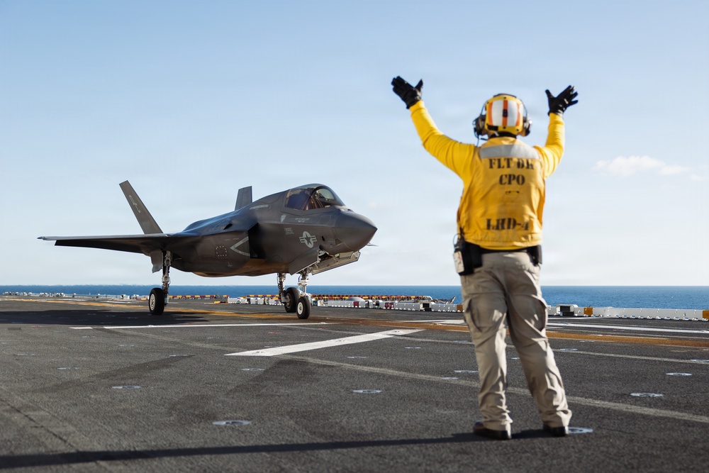 11th MEU Marines, Sailors Conduct F-35B Deck Landing Qualifications