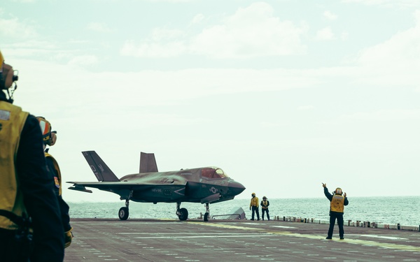 31st MEU | Flight Operations Aboard USS Tripoli