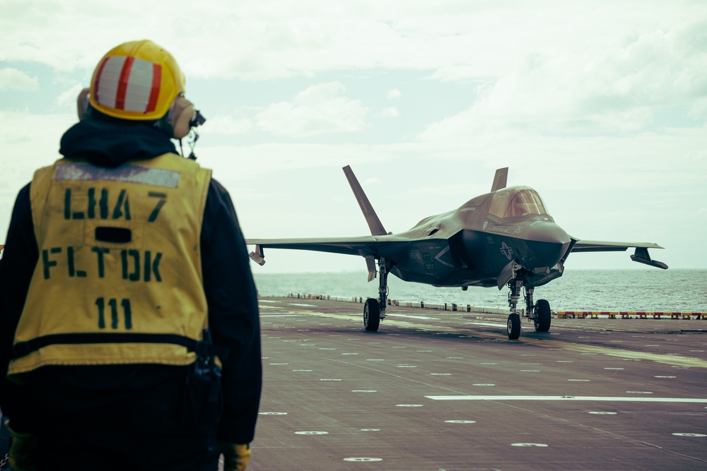 31st MEU | Flight Operations Aboard USS Tripoli