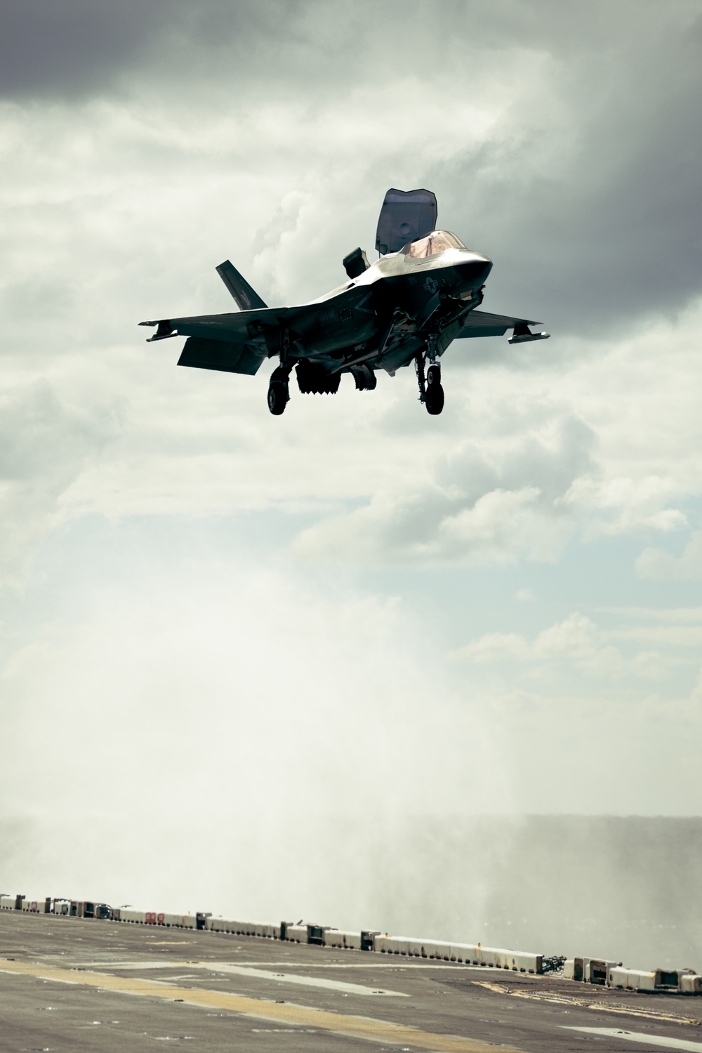 31st MEU | Flight Operations Aboard USS Tripoli