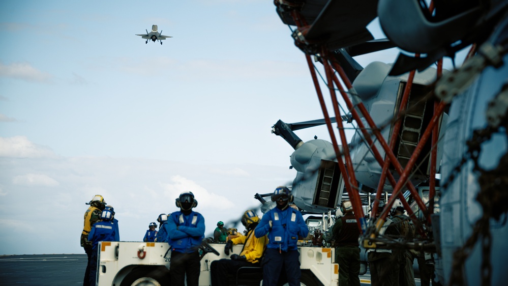 31st MEU | Flight Operations Aboard USS Tripoli