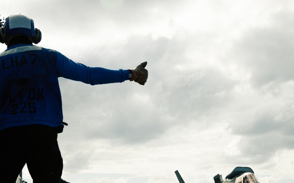 31st MEU | Flight Operations Aboard USS Tripoli