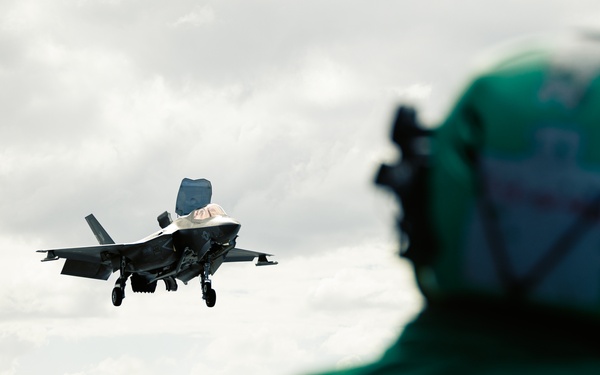 31st MEU | Flight Operations Aboard USS Tripoli