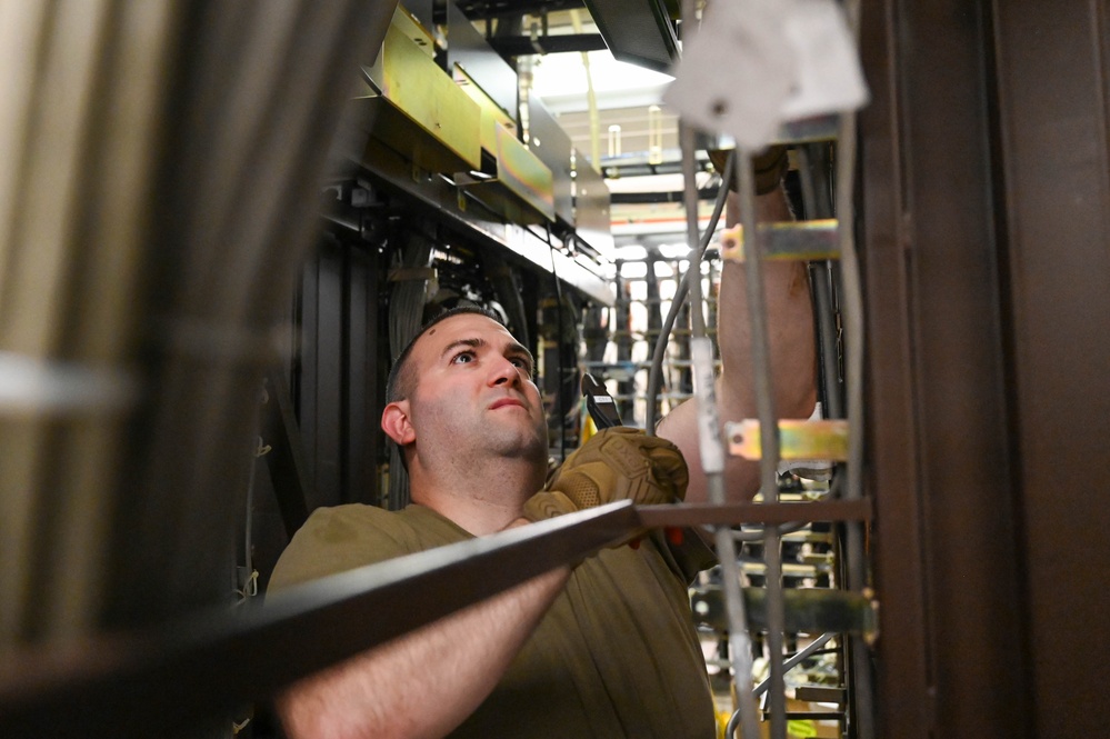 934th Communication Squadron Yokota Air Base