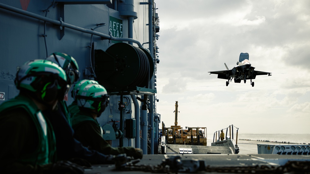31st MEU | Flight Operations Aboard USS Tripoli