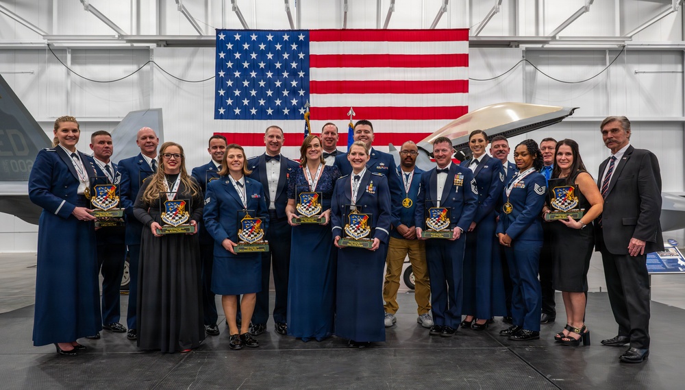 419th Fighter Wing honors outstanding Airmen, citizens