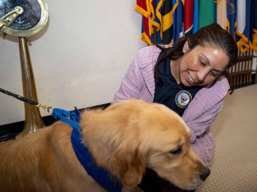 Mid-South Therapy Dogs visit CNRC
