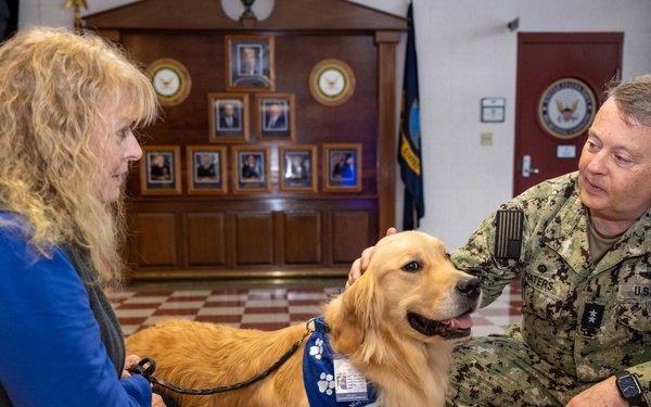 Mid-South Therapy Dogs visit CNRC
