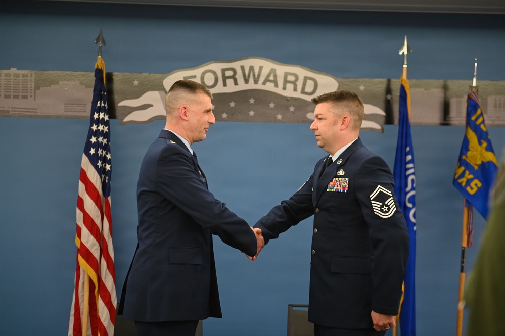 Senior Master Sgt. Thomas Williams promotes to chief master sergeant