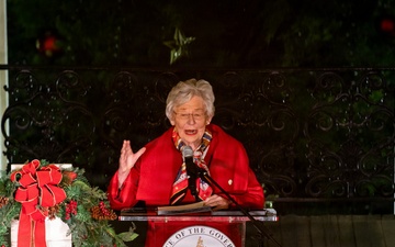 151st Army Band brings Christmas carols to Alabama’s 2025 state Christmas tree lighting ceremony