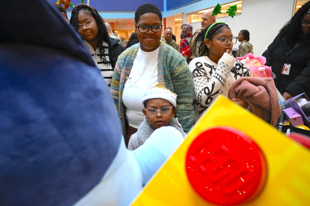 D.C. National Guard and National Guard Bureau Fourth Annual Holiday Toy Ruck