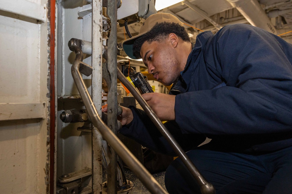 Daily Operations Aboard USS George H.W. Bush (CVN 77)