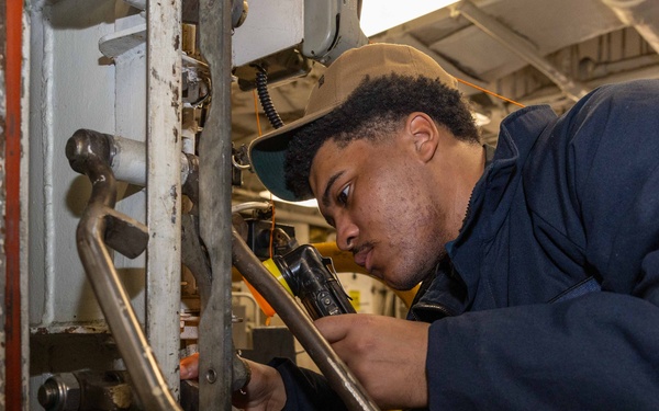 Daily Operations Aboard USS George H.W. Bush (CVN 77)