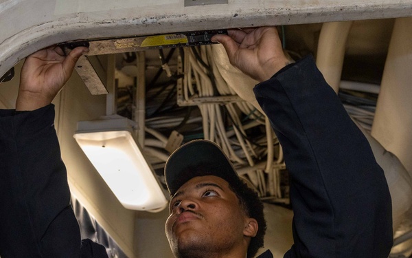 Daily Operations Aboard USS George H.W. Bush (CVN 77)