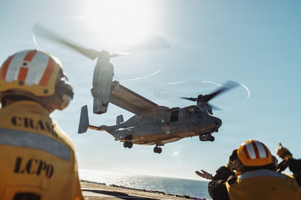 11th MEU Marines, Sailors Depart for Operations Ashore