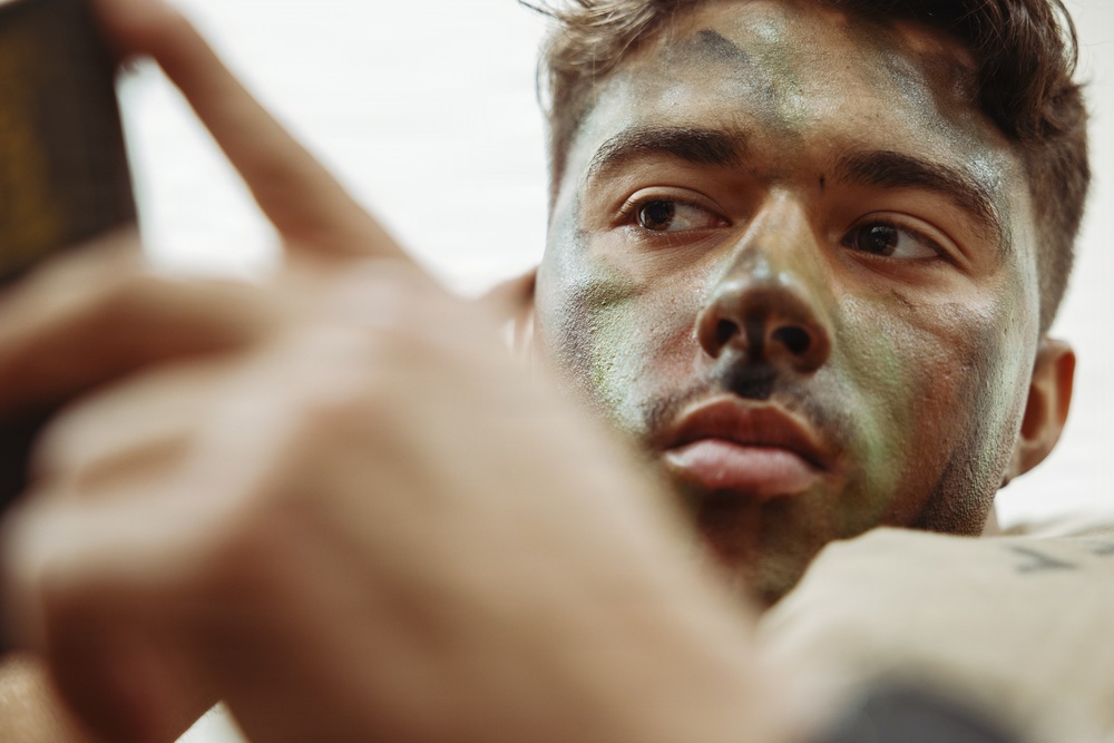 11th MEU Marines, Sailors Depart for Operations Ashore