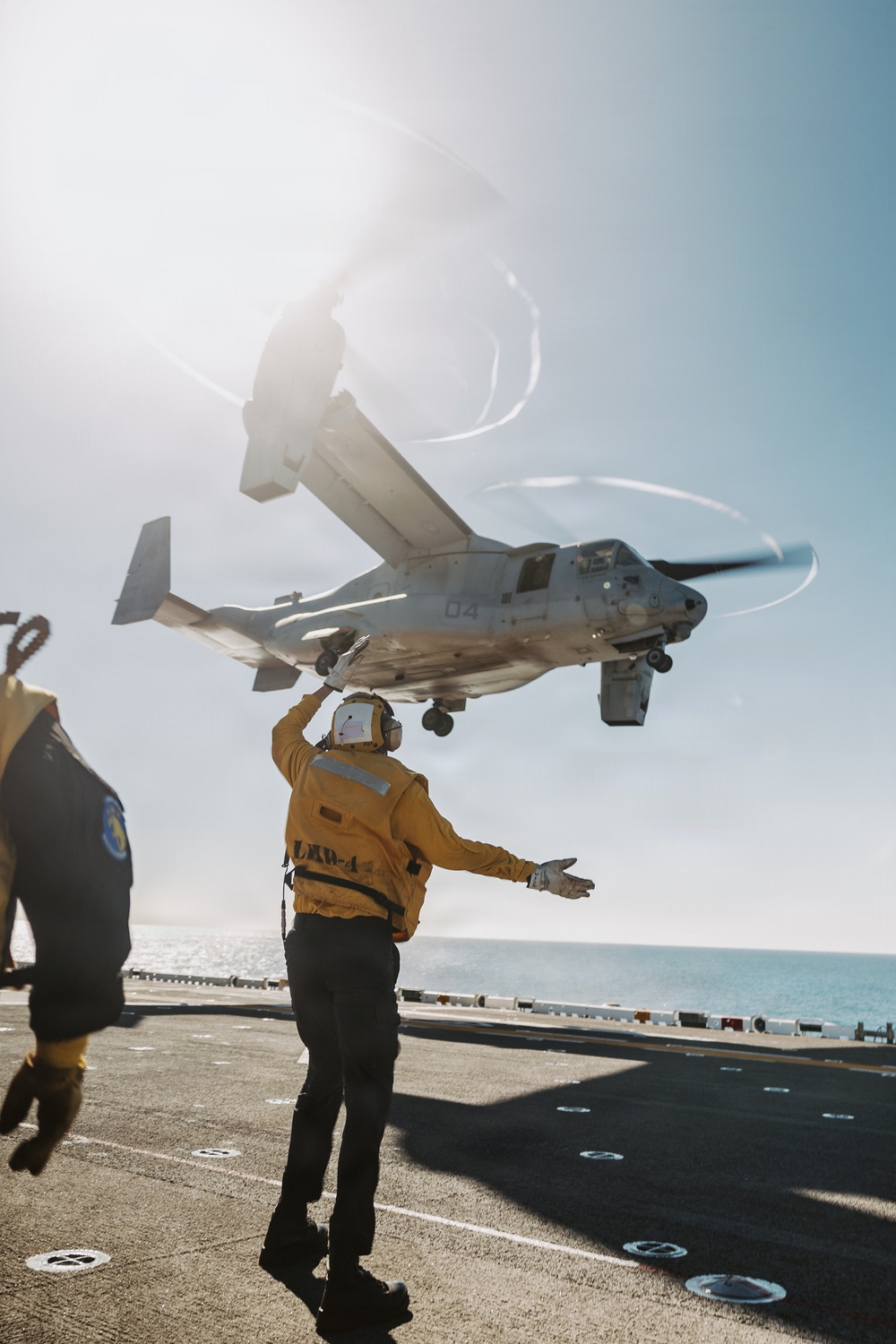 11th MEU Marines, Sailors Depart for Operations Ashore