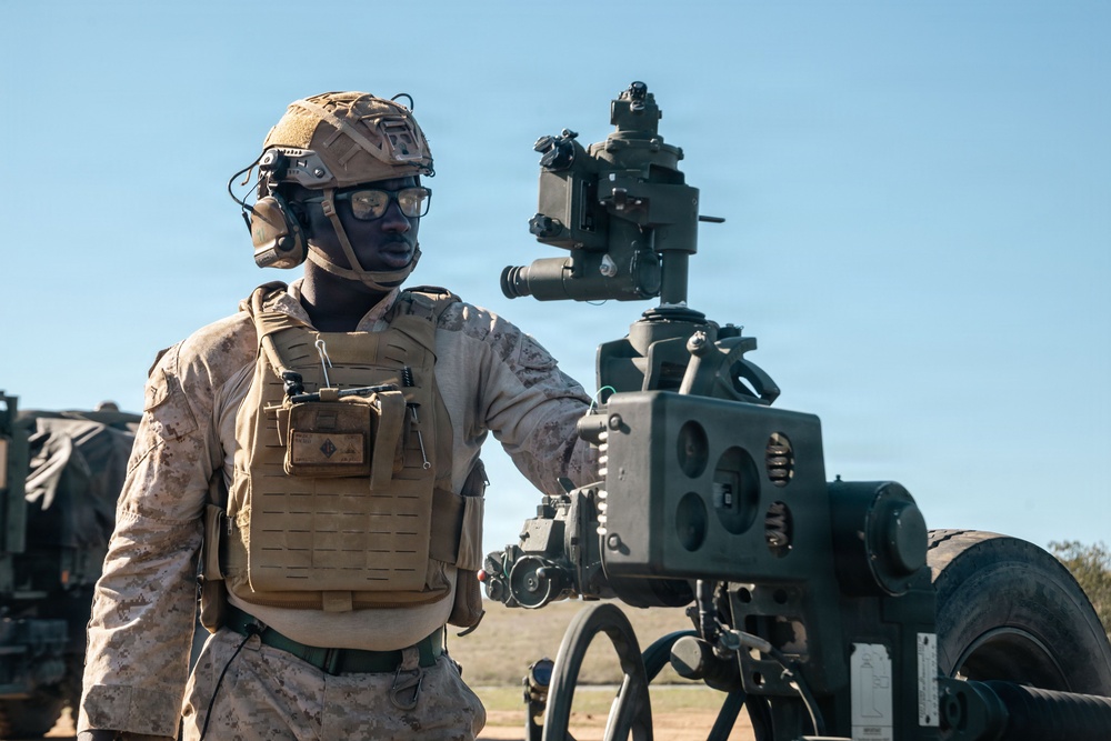 1st Bn., 11th Marines conduct night fire missions during Steel Knight 25