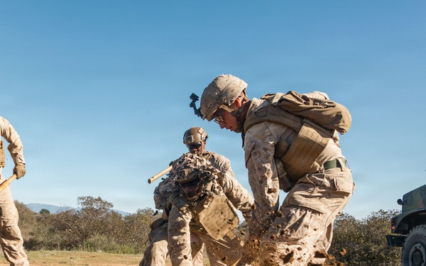 1st Bn., 11th Marines conduct night fire missions during Steel Knight 25