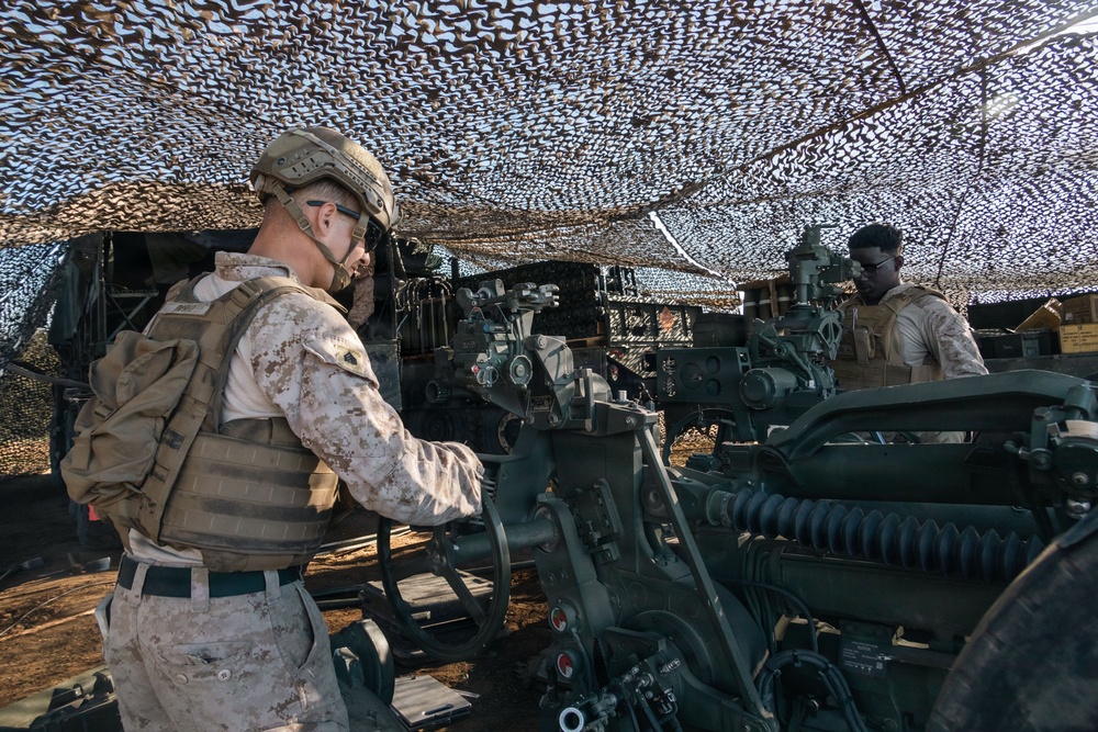 1st Bn., 11th Marines conduct night fire missions during Steel Knight 25
