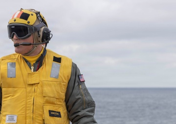 Kearsarge Conducts Flight Operations