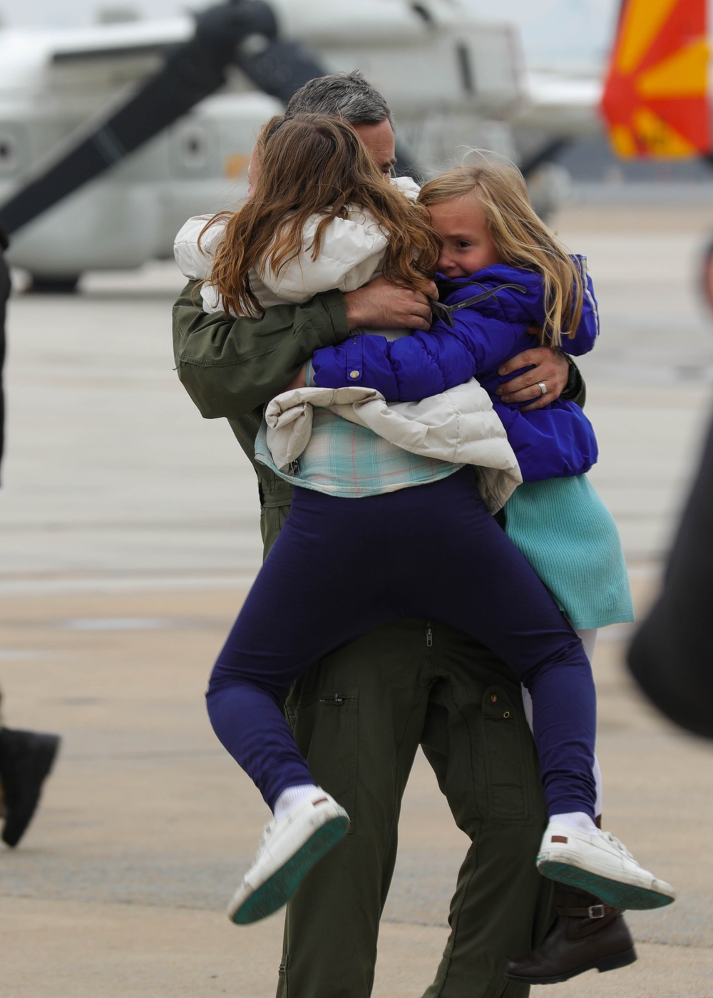 VAW-121 Comes home from deployment