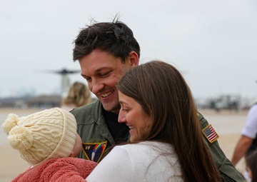 VAW-121 Comes home from deployment