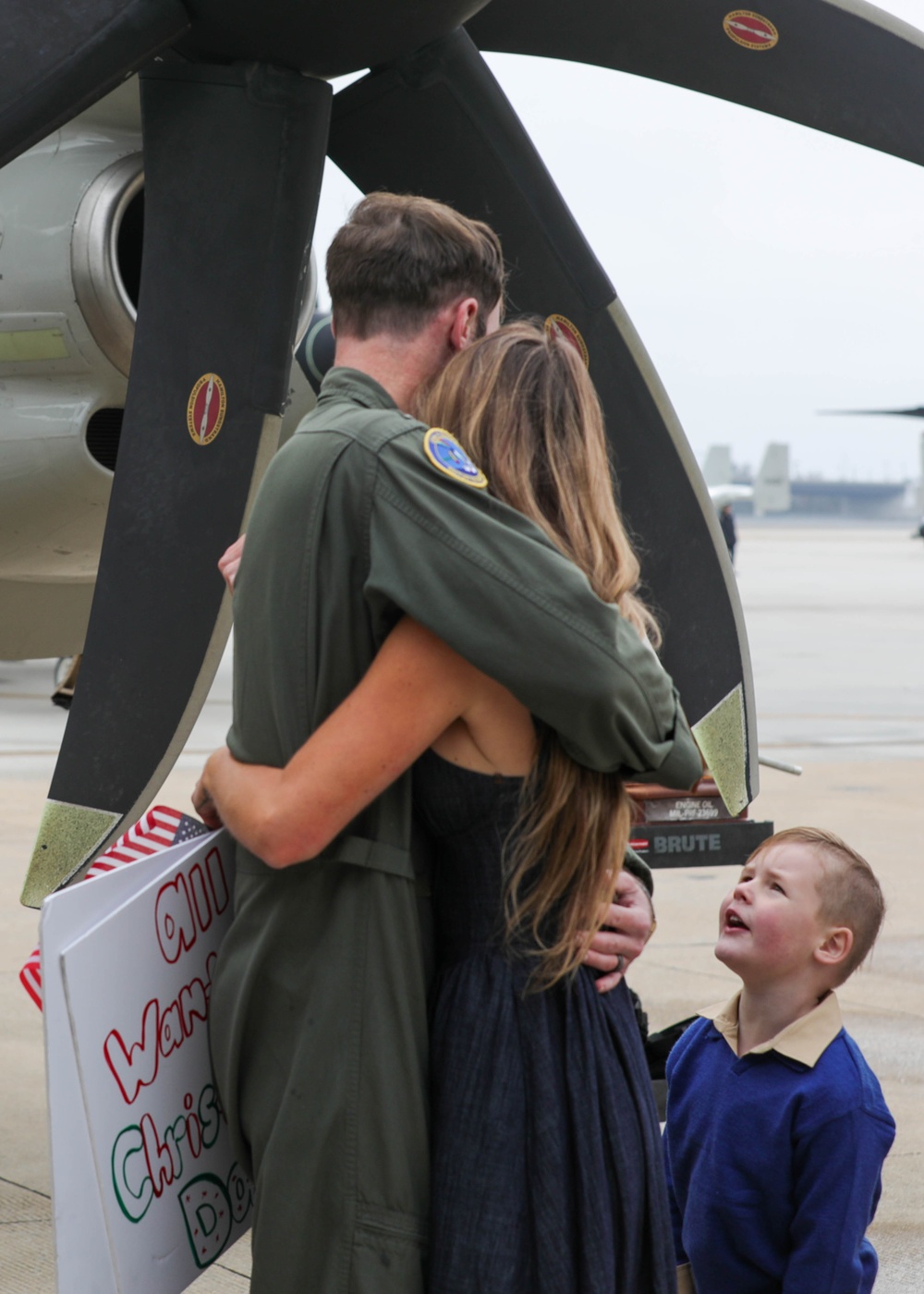VAW-121 Comes home from deployment