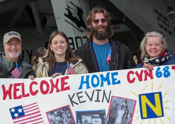 VAW-121 Comes home from deployment