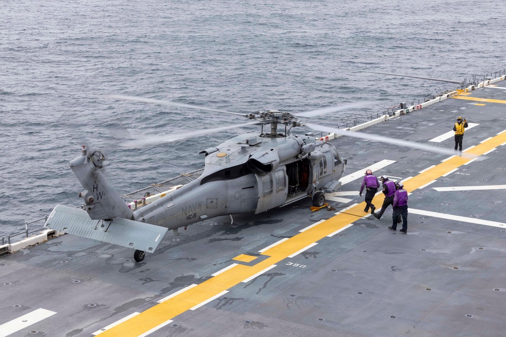 USS Kearsarge Conducts Flight Operations