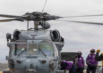 Kearsarge Conducts Flight Operations