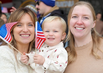 VAW-121 Comes home from deployment