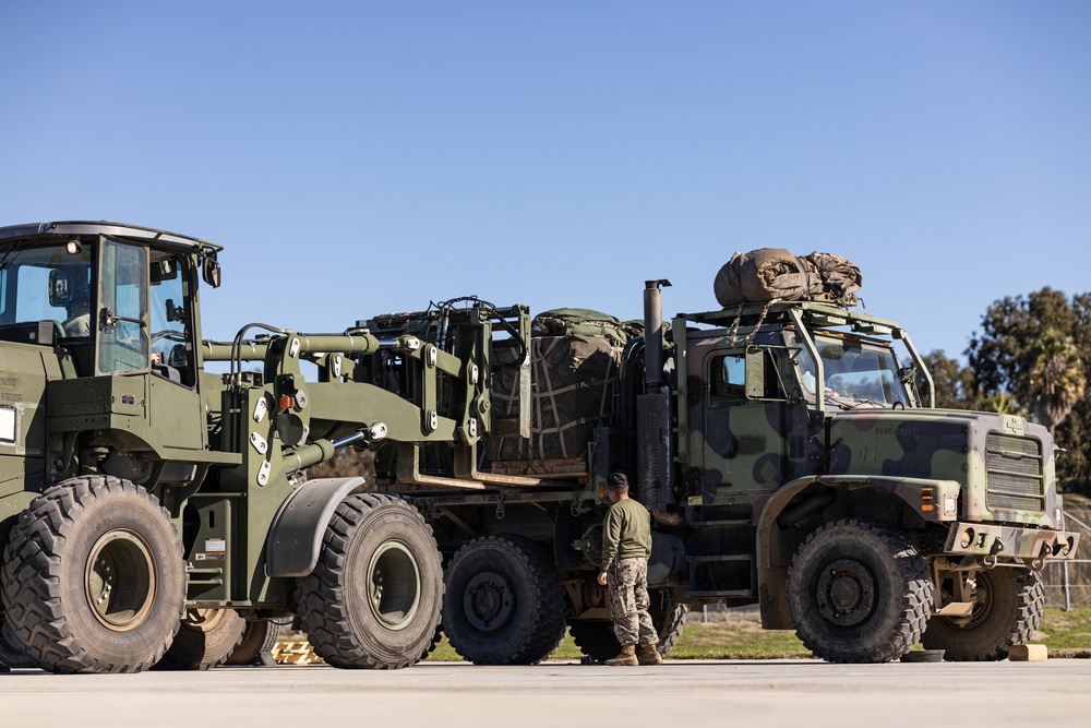 Supplies from the Skies: 1st DSB Conducts Air Delivery Operations