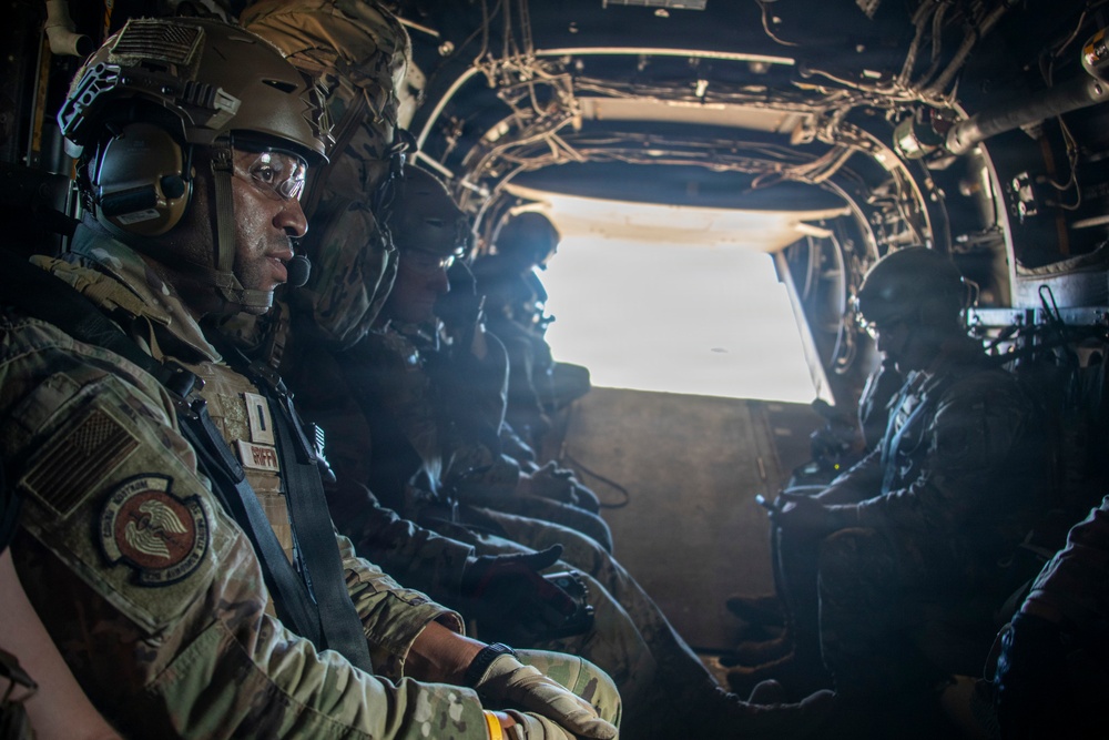 Steel Knight 25: Greyhawks support Mass Casualty training