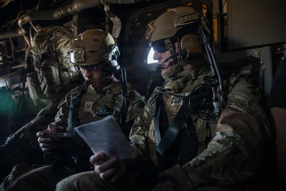 Steel Knight 25: Greyhawks support Mass Casualty training