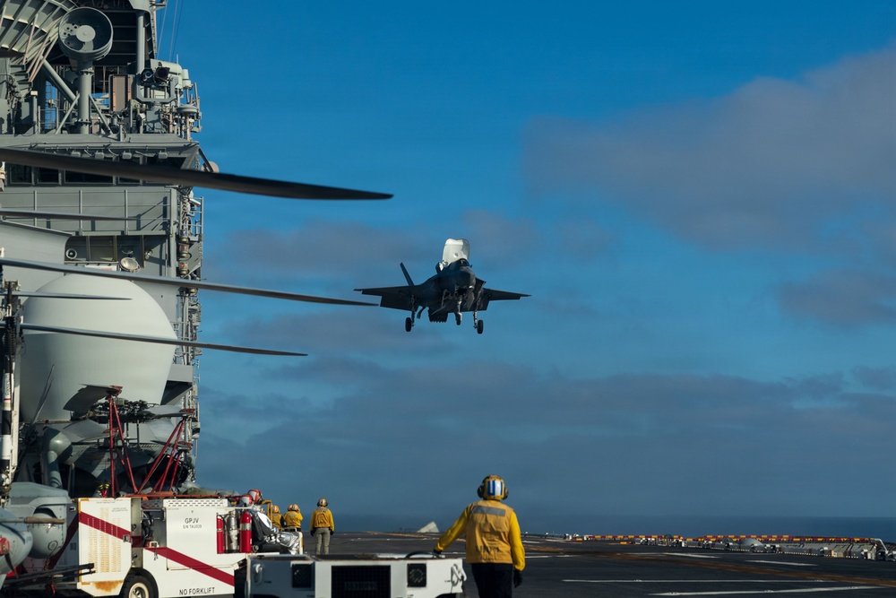 11th MEU Marines, Sailors Conduct F-35B Deck Landing Qualifications