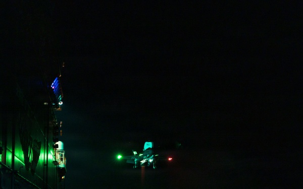 11th MEU Marines, Sailors Conduct F-35B Deck Landing Qualifications