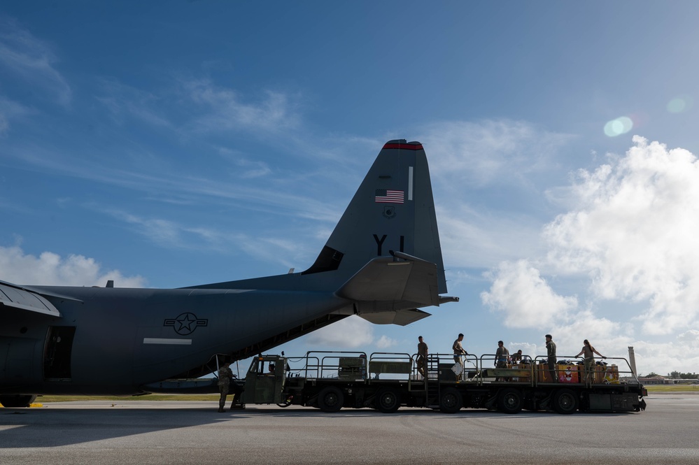 374 AEW load up holiday cheer for OCD25