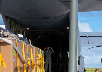 374 AEW load up holiday cheer for OCD25