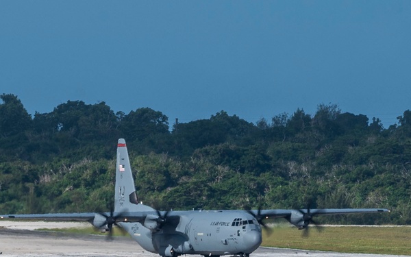 374 AEW load up holiday cheer for OCD25