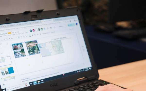 MRF-SEA Marines, Royal Malaysian Armed Forces Begin Problem Framing during Staff Exercise as part of CARAT Malaysia 2025