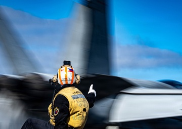 Units of Carrier Air Wing 17 Return to San Diego After 9-Month Mission