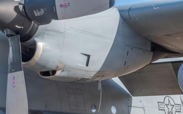 Airmen train in chem gear