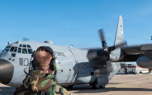 Airmen train in chem gear
