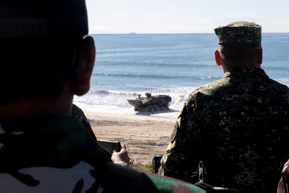 Distinguished visitors survey Steel Knight 25 operations