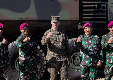 Distinguished visitors survey Steel Knight 25 operations