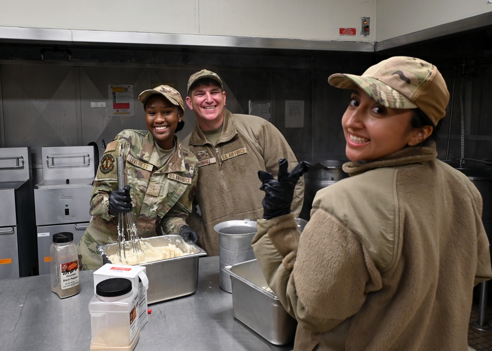 117 ARW Chiefs serve up holiday lunch