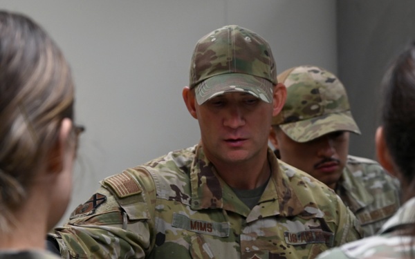 117 ARW Chiefs serve up holiday lunch